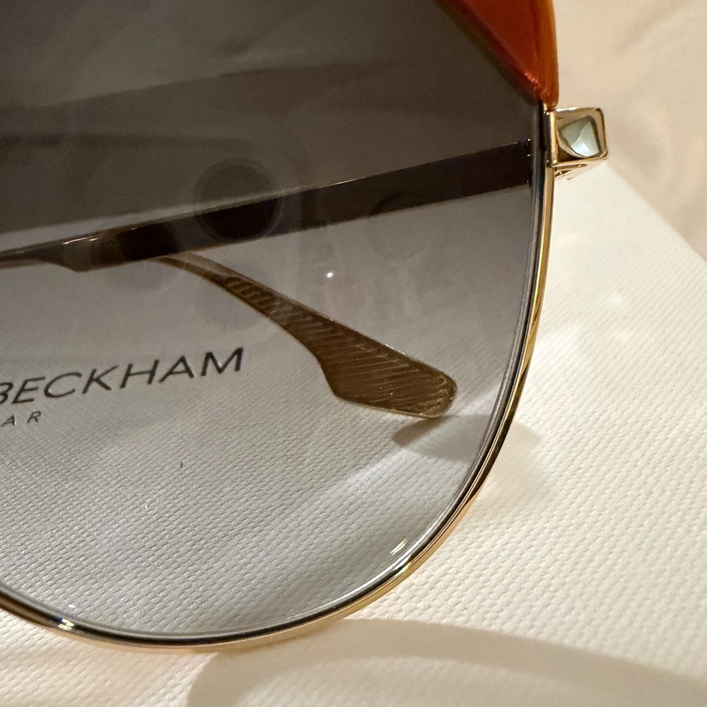 Victoria Beckham NWT Aviator Sunglasses - Picture 4 of 8